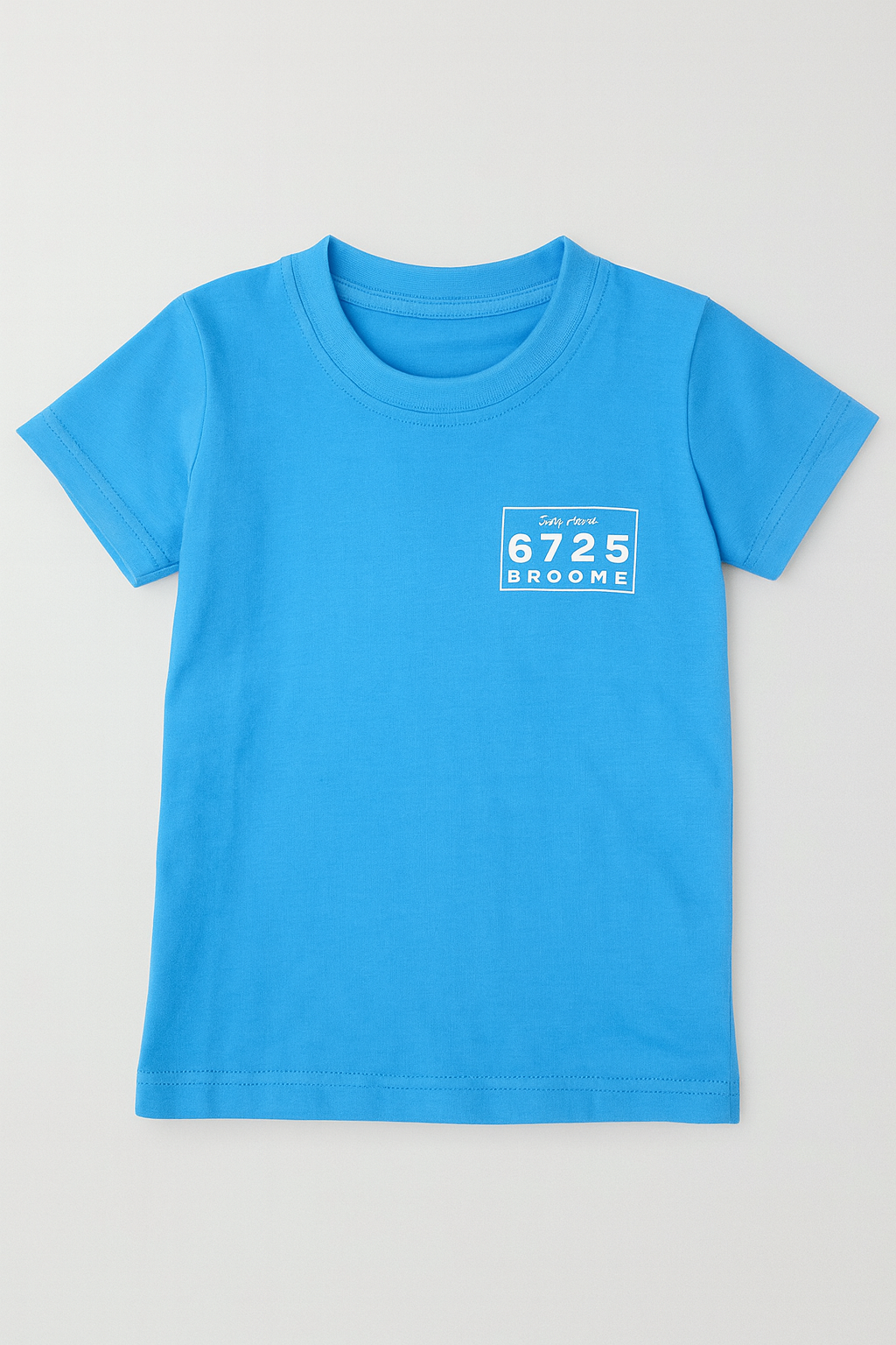 6725 Logo Kids Tee – Broome T-Shirt in vibrant ocean-blue color with iconic logo print.